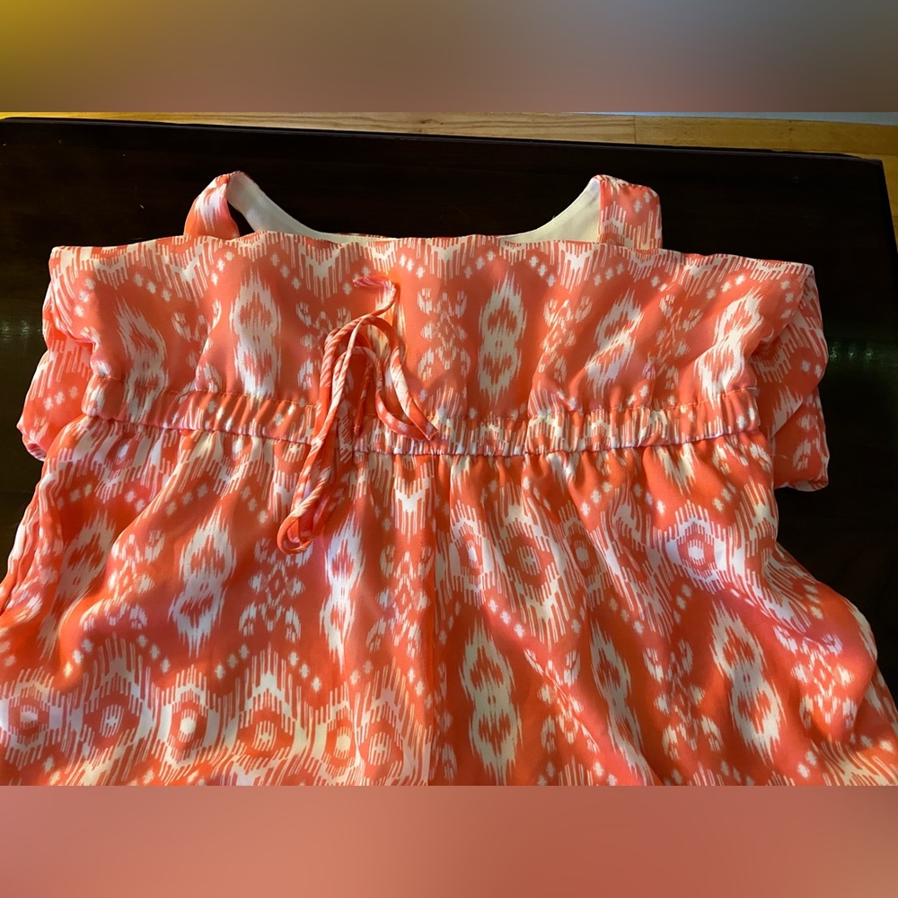 BNWT Sleeveless Romper w/ Shorts size M - Picture 6 of 13